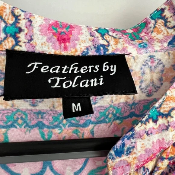 Feather light Multi Colored Blouse - Picture 2 of 3